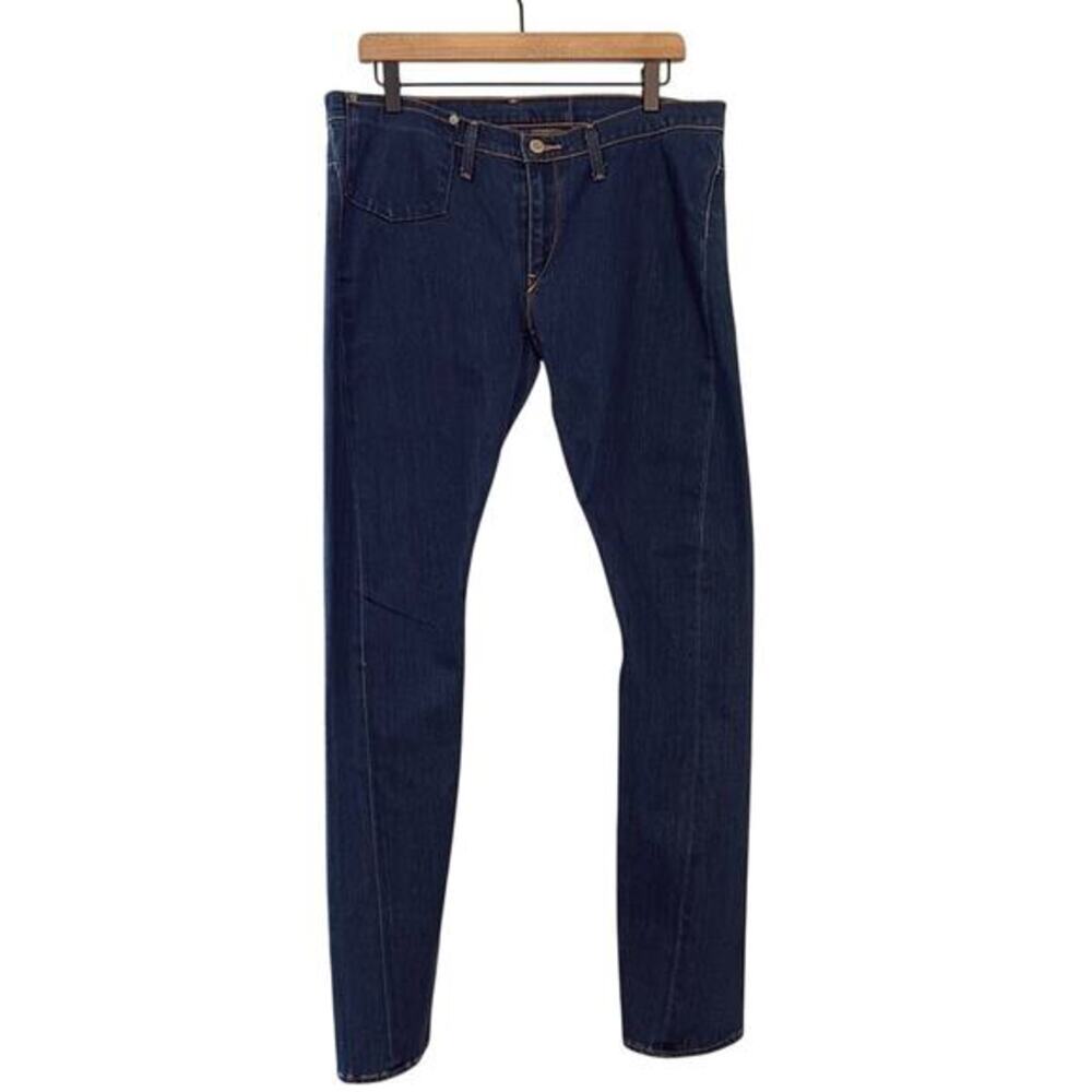 Levi's RED Jeans with‎ Classic Slim Fit 31x32 Y2K RARE Vintage
